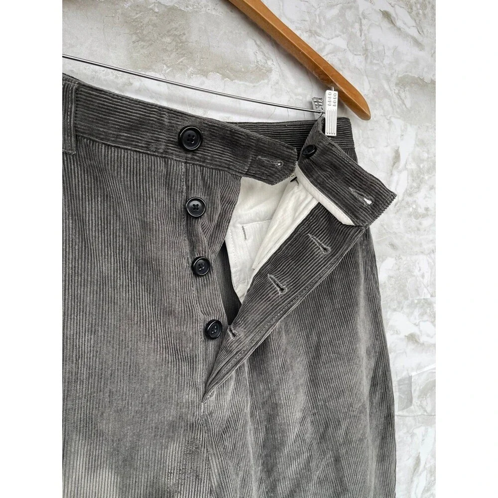 AMI Paris Tapered fit cropped broek van corduroy pants size small